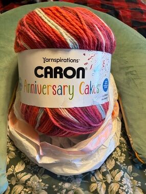 Caron Anniversary Cakes Multicolor Yarn - Pink/Red/White/claret New